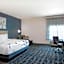 La Quinta Inn & Suites by Wyndham Manassas VA-Dulles Airport