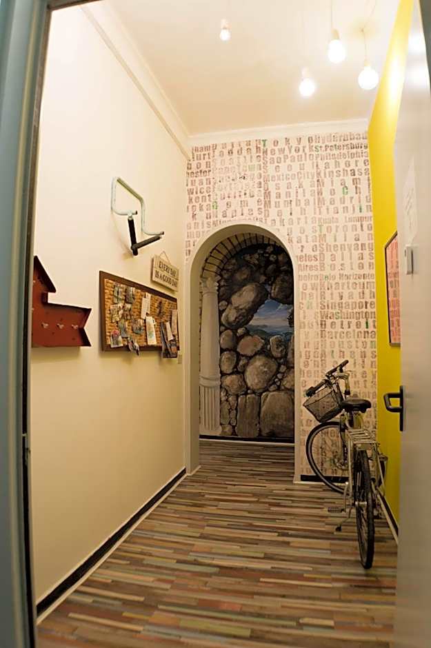 Victoria House Hostel