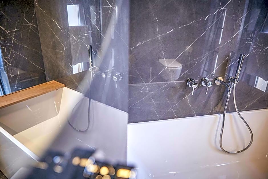 Hotel ONIRO - Luxury Rooms & Wellness Suites