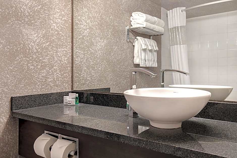 Days Inn by Wyndham Medicine Hat