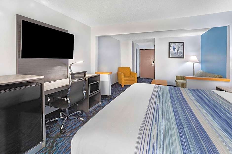 AmericInn by Wyndham Quincy