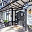 The Fox and Hounds Historic Hotel