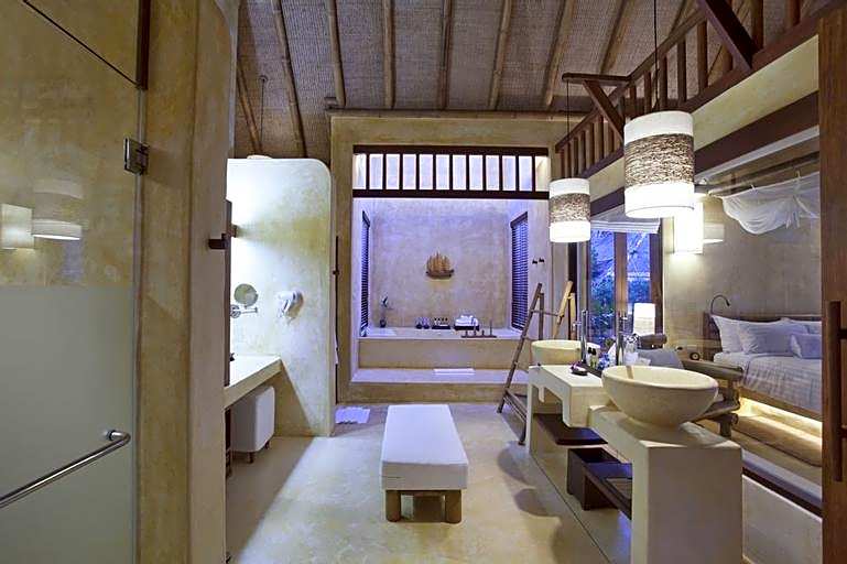 High Season Pool Villa & Spa