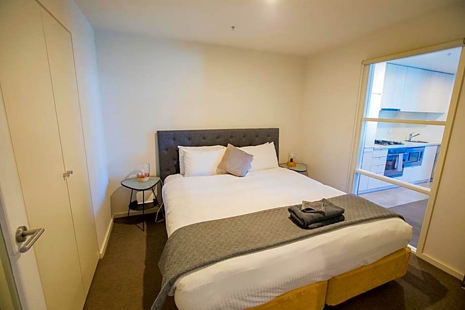 Waterfront Melbourne Apartments