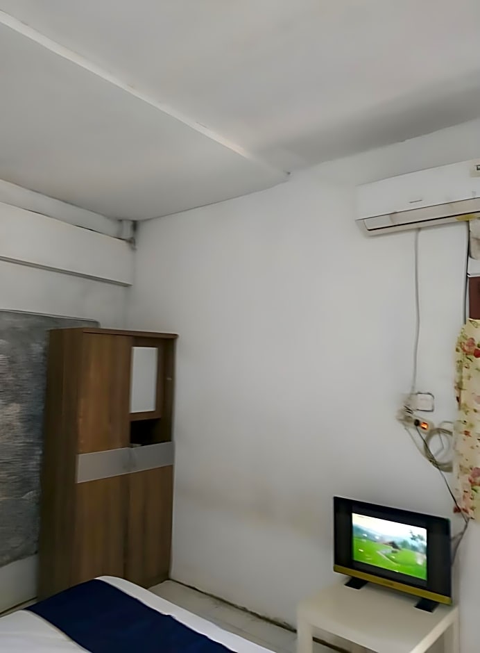 SPOT ON 93016 Griya Kamboja Cijantung 