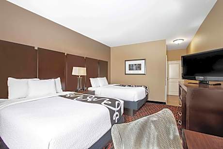 Queen Room with Two Queen Beds and Mobility/Hearing Access - Non-Smoking