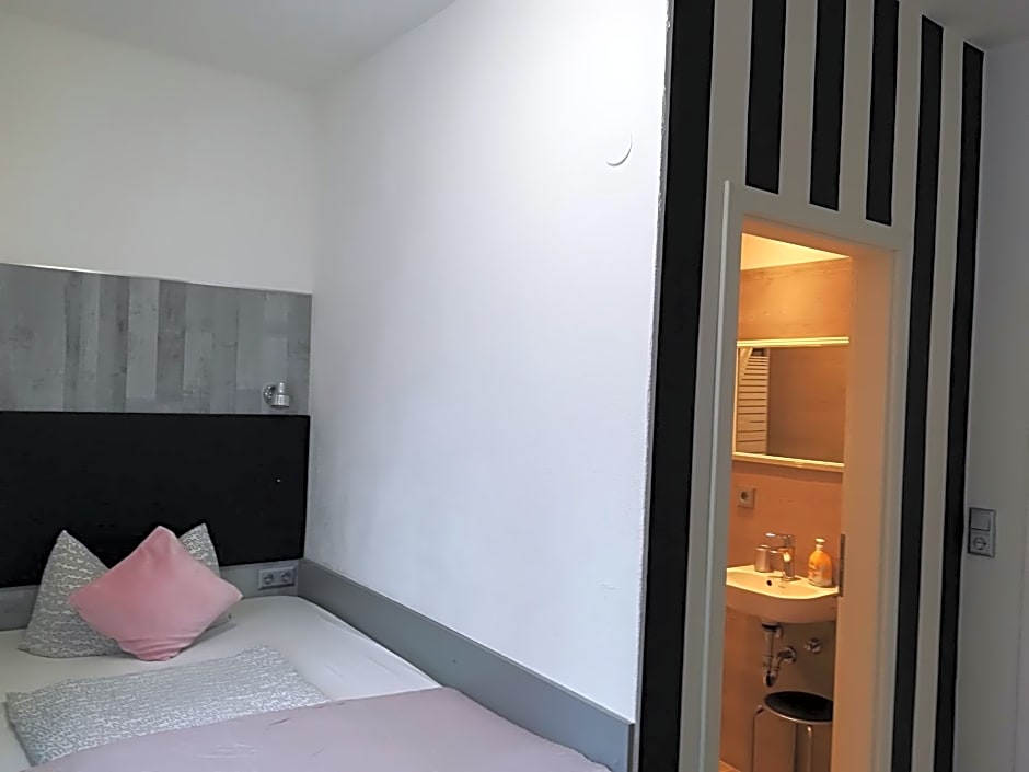 LA Boutique House