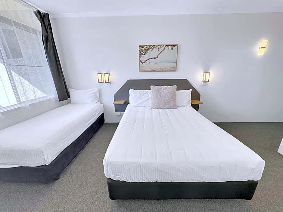 Golden Sands Motor Inn