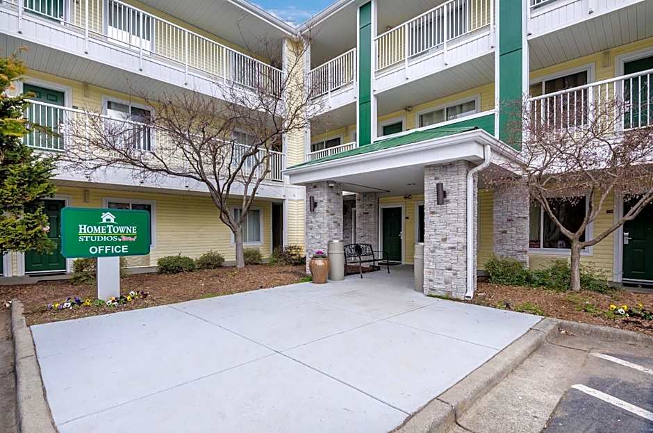 HomeTowne Studios Winston-Salem - University Pkwy