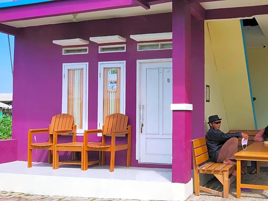 penginapan karanglaut santolo