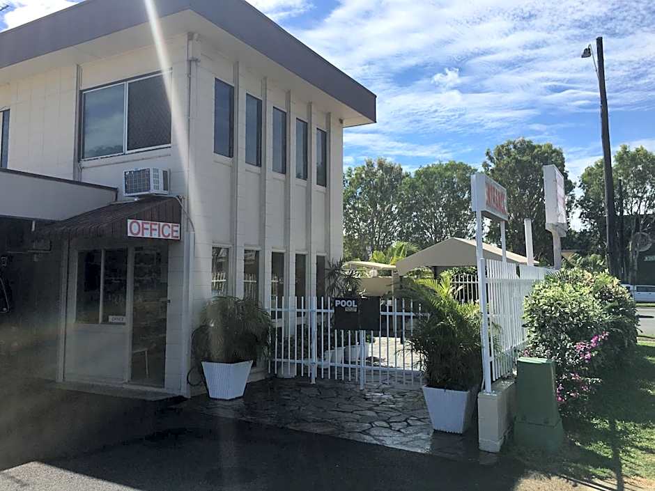 Cairns Motor Inn