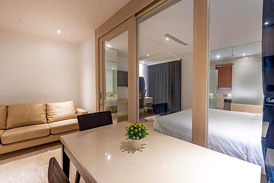 Sukhothai Residence Ruam Ruedi