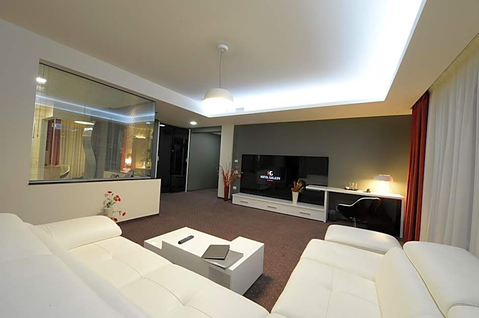 Hotel Galaxy