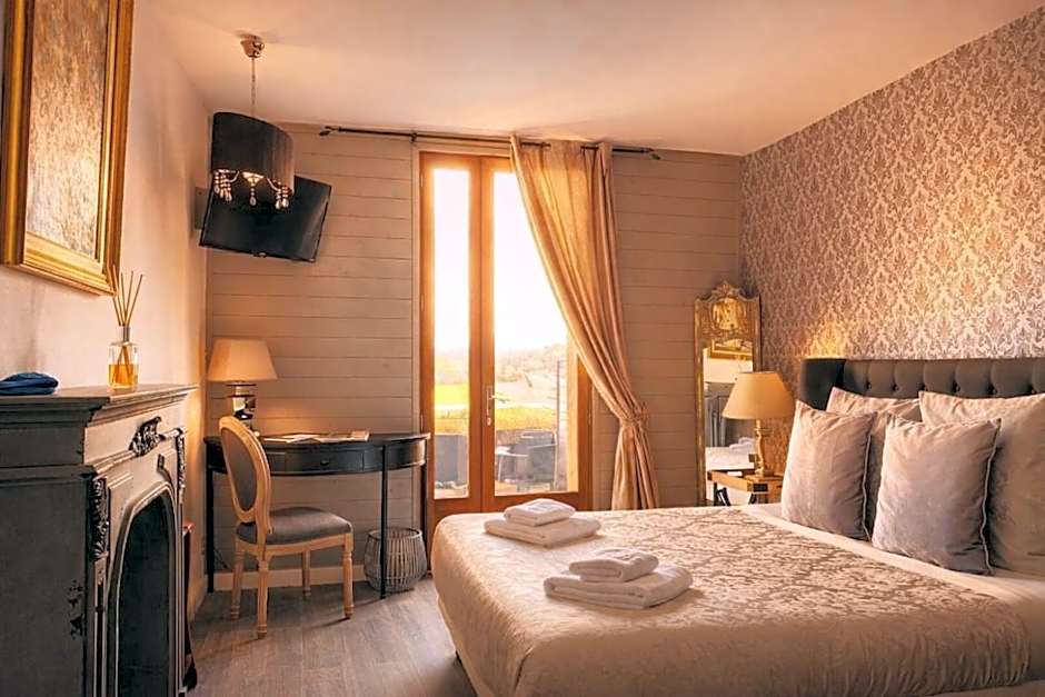 Hôtel Bien-Être Aux Cyprès de Marquay-Calme et élégance-Laissez-vous porter par une ambiance chaleureuse où chaque instant compte-Découvrez un havre de paix où nature et confort se marient pour vous offrir une expérience unique- Réservez dès aujourd'hui !