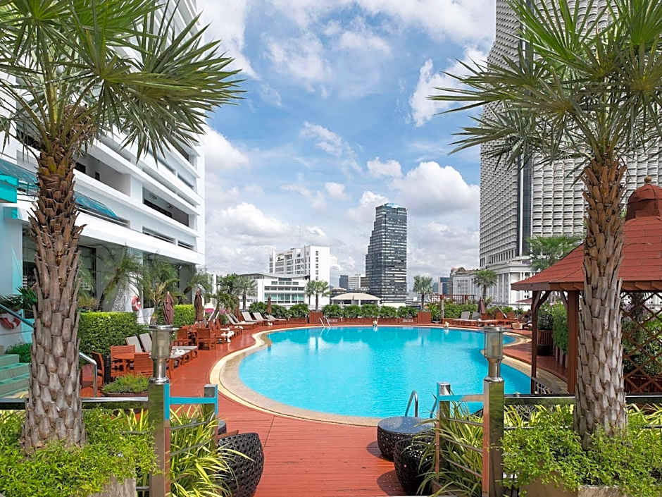 Centre Point Plus Hotel Silom