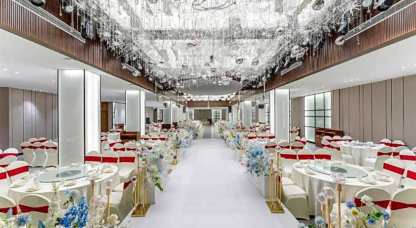 Holiday Inn Express Pingchang By IHG