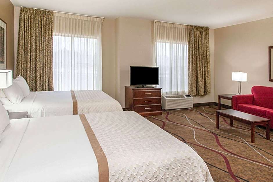 Hawthorn Extended Stay by Wyndham Bloomington