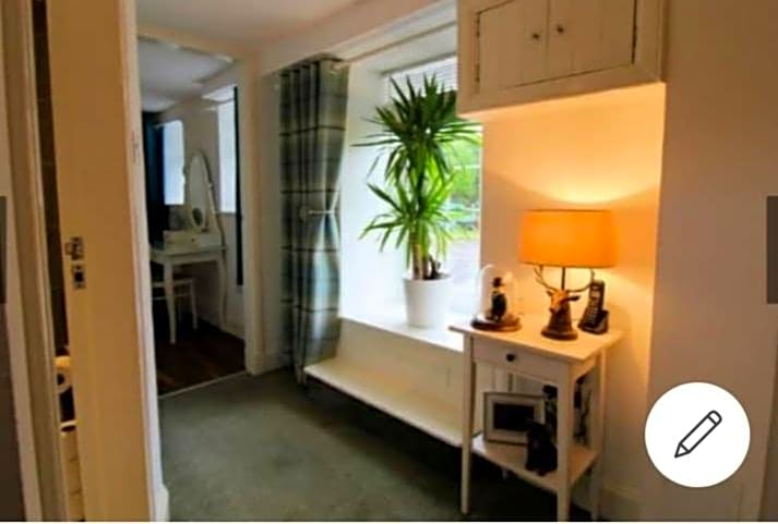 THE BOTHY SUITE BY TEMPLE WOOD