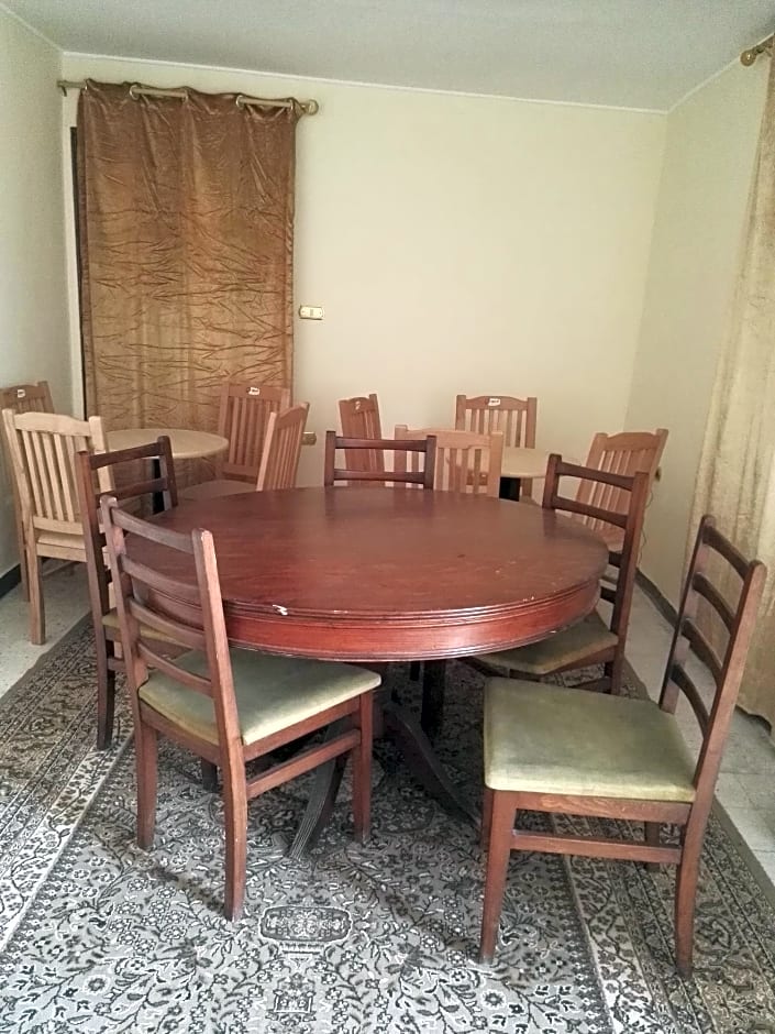 Atlantis Pyramids Inn