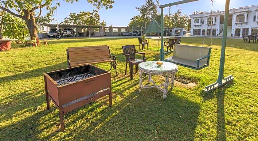 Devendragarh - A Boutique Lake Facing Guest House On Lake Fateh Sagar