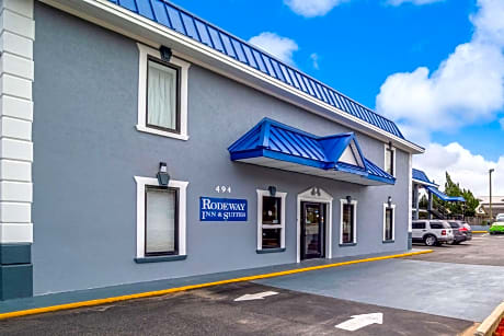 Rodeway Inn & Suites Fort Jackson