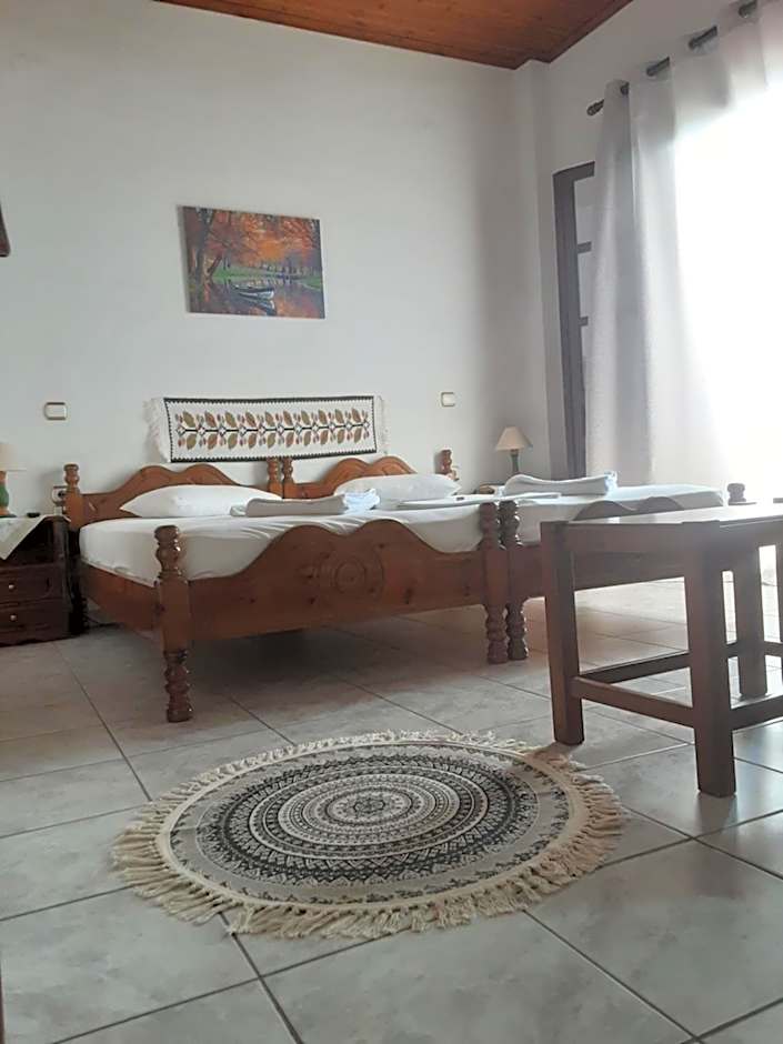 Magda Studios - Double Bed Room N4