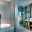 Mercure Maintenon