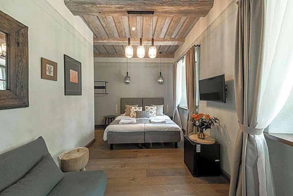 Zyplių Dvaro Oficina Viešbutis