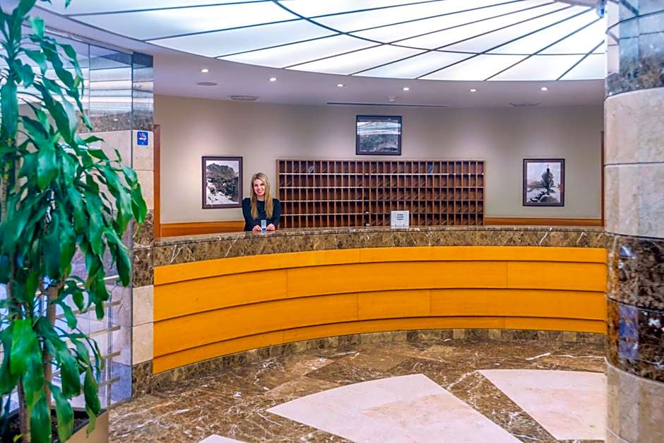 Hotel & Aparthotel Cosmos