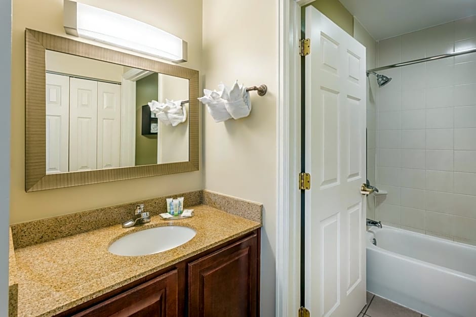 Staybridge Suites Savannah Historic District, an IHG Hotel