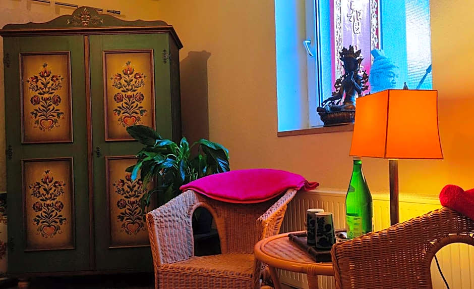 Seminarhaus Arya Maitreya