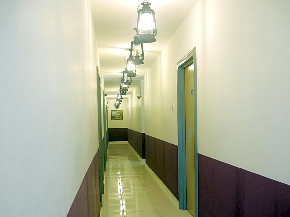 SR Inn Hotel Managed by Sun Inns