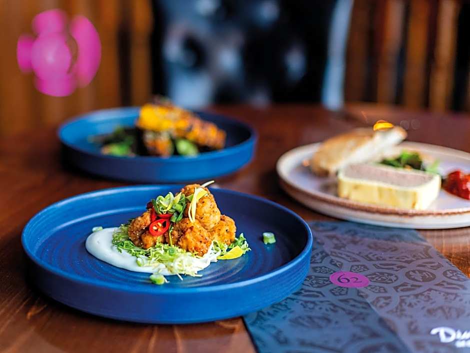 The Royal & Fortescue Hotel