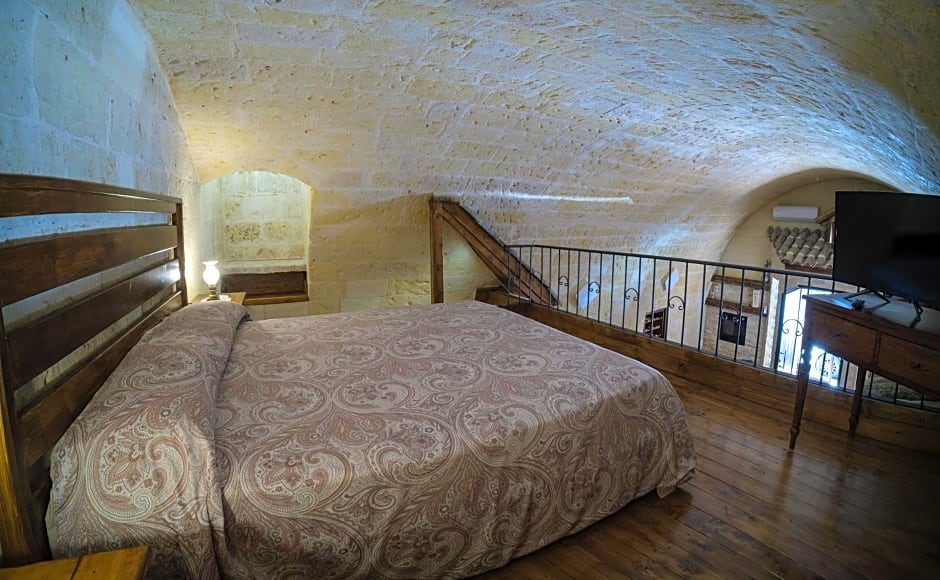 ROBERTO's Guest House