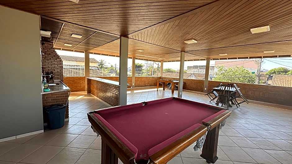 Spacious house for up to 19 people, 5 minutes from the beach.