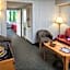 Williamsburg Woodlands Hotel & Suites, an official Colonial Williamsburg Hotel