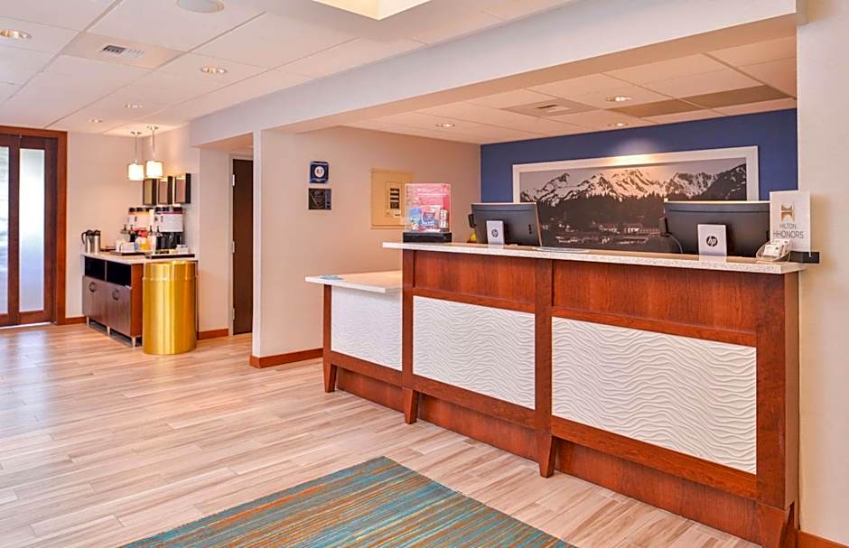 Hampton Inn By Hilton Seattle-Airport