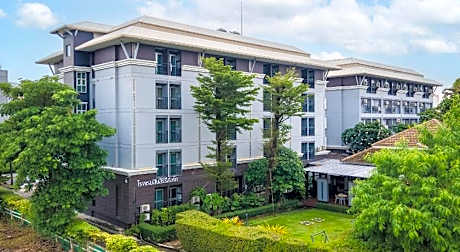 Synsiri Resort (SHA Plus)