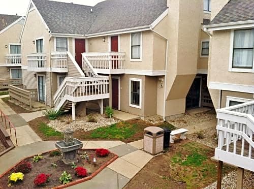 Hawthorn Suites by Wyndham Grand Rapids