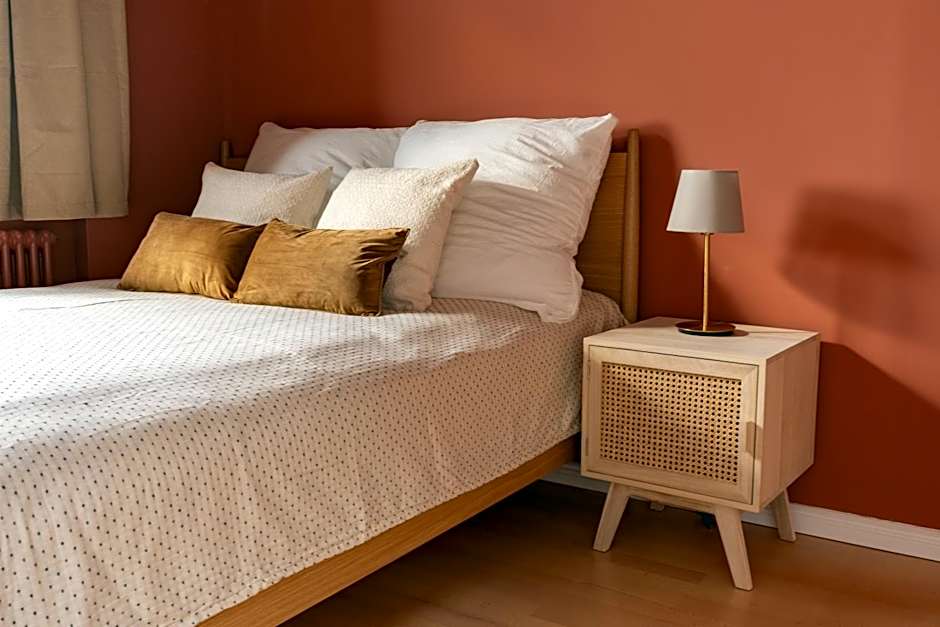 The Charming by Curt Suites