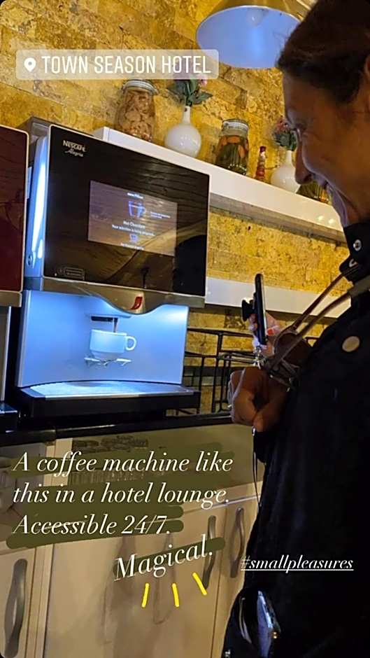 Town Season Hotel