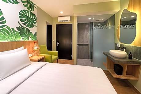 Deluxe Double Room with Shower