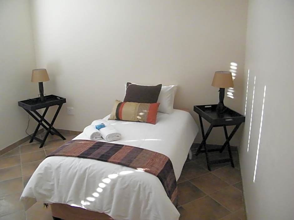 Airport Lodge Guest House