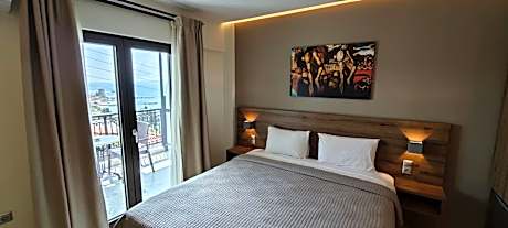 Double or Twin Room with Sea View