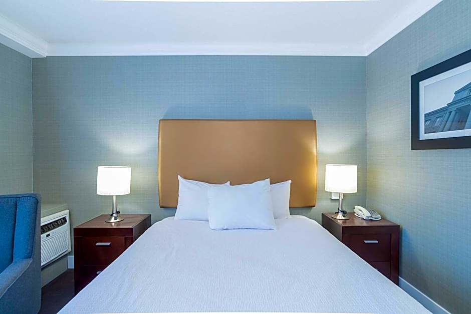 Sandman Hotel & Suites Vernon