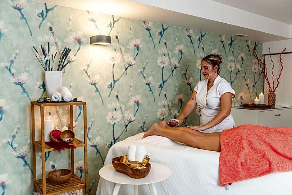 Terrace Mar Suite Hotel