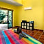 Villa Kiwi. Huge Pool, Steps To Town n Beach. 6 plus BRM 7.5 BTH 3 KCN