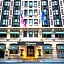The Algonquin Hotel Times Square, Autograph Collection by Marriott
