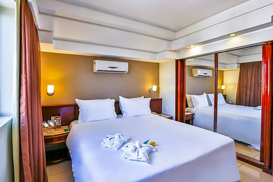 Golden Tulip Goiania Address