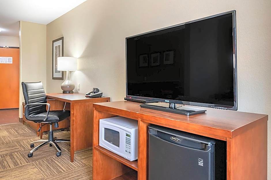 Comfort Suites Urbana Champaign, University Area